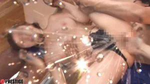 藤井蘭々スプラッシュ潮吹き,大量潮吹き,手マン潮吹き