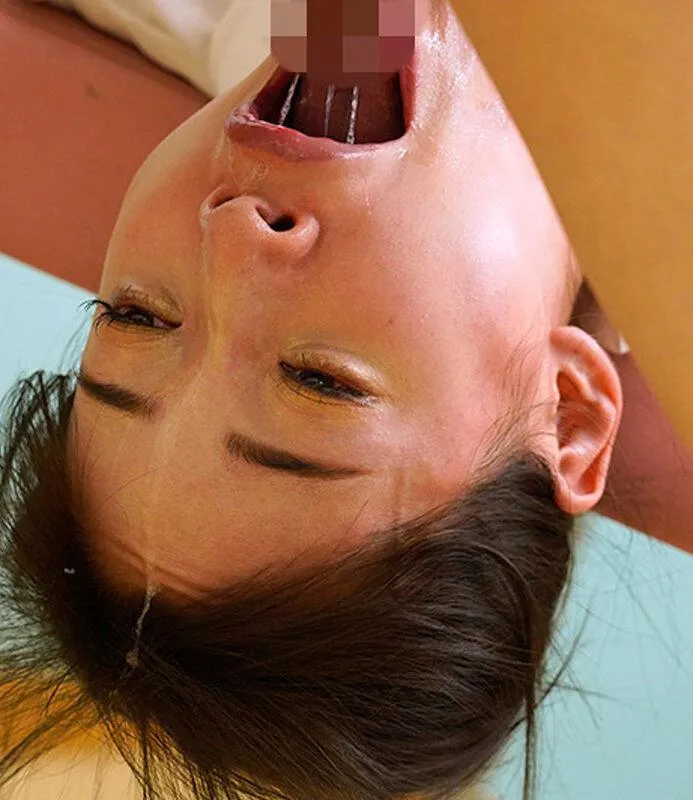 無料画像：しおかわ雲丹イラマチオ,よだれ,逆さイラマチオ