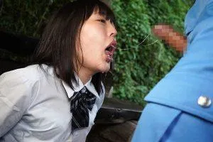 七海ゆあJK制服,イラマチオ,コスプレ,よだれ,着衣プレイ,野外プレイ