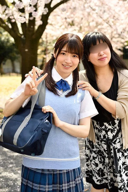 無料画像：上坂めいJK制服,コスプレ