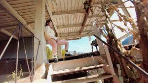 遠山まきオナニー,オナニー潮吹き,スプラッシュ潮吹き,セルフクリ弄り,土足プレイ,大量潮吹き,着衣オナニー,野外オナニー,野外プレイ,野外潮吹き,長距離潮吹き