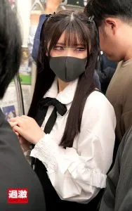 皆瀬あかりザーメン逆流,パイパン,中出し,電車