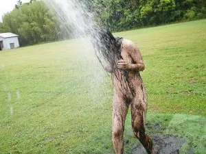 清巳れのSM,シャワー,ハードSM,全裸プレイ,土塗れ,調教（♀←♂）,野外全裸,野外露出