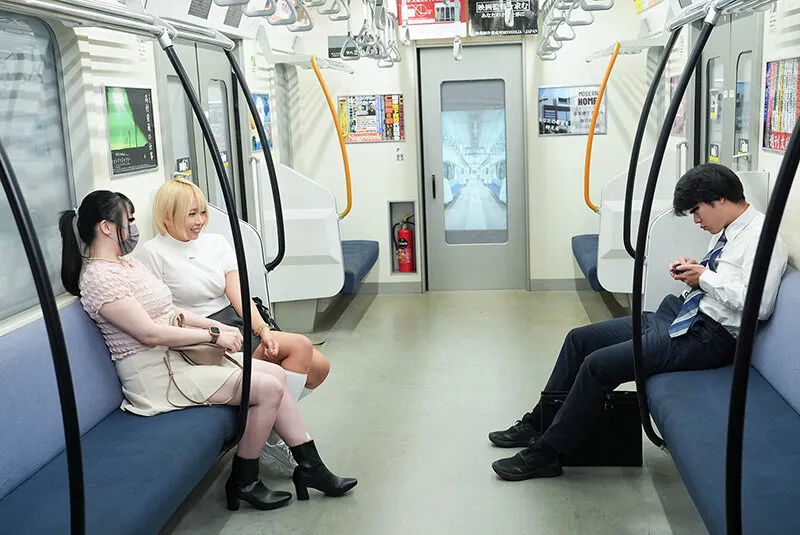 無料画像：乙アリスギャル,電車